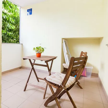 • Lungomare Beach Apartment Pula • Exterior photo