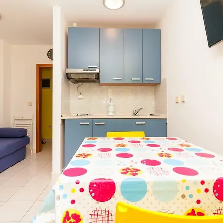 • Lungomare Beach Apartment Pula • Exterior photo