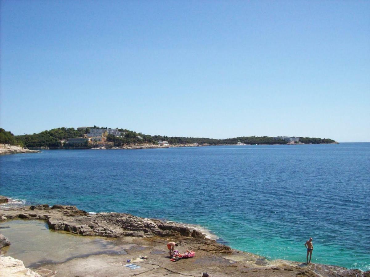 • Lungomare • Apartament